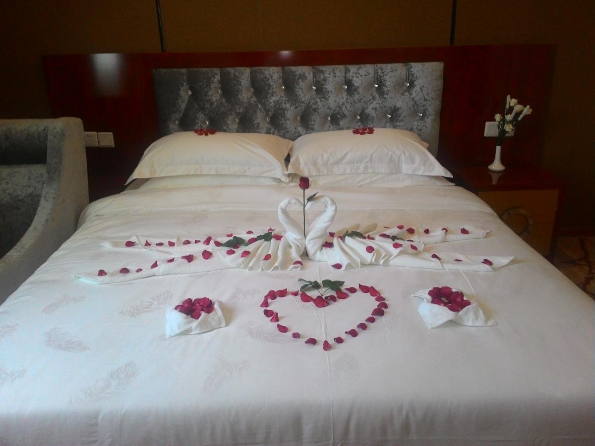 Apollo Hotel Γιανγκόν Εξωτερικό φωτογραφία